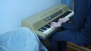 Wurlitzer 206 (+ tremolo installed)