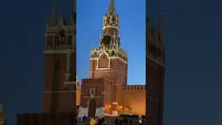 НА КРАСНОЙ ПЛОЩАДИ В МОСКВЕ - ВЕСНА!