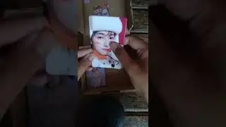 hoax ya guys yang mau di buatin nih ada squishy, photo card,dan stiker hijau biru ,ungu, dan pink