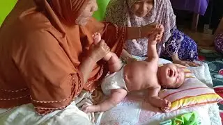 Tehnik memijat Bayi yg sering gelisah tidur