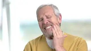 Koji su različiti uzroci boli u zubima?
