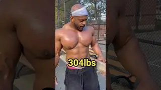 300 Pounder Disrespects The Ground With These Explosive Push Up Moves @D3hundred x @RipRight