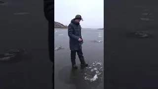 Выехали зимой на окуня 