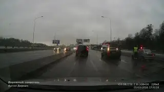 05.03.2016 17:31 СПб, Ушаковская набережная 9 к1, ДТП