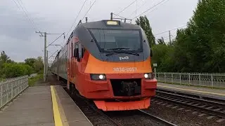 Электропоезд ЭП3Д-0057 следует резервом по О.П Приволжский и приветливая бригада