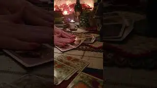 Женщина которая всё знает всё понимает всё видит чего она не знает не понимает не видит