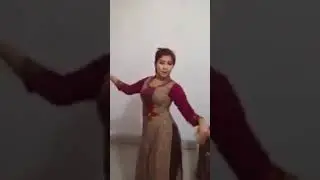 HOT dance by Pakistani beautiful girl
