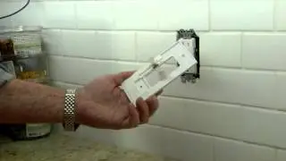 Outlet Coverplate With Built-in USB charger