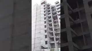 पहली बार इतना ऊचा Building देखा😃 #Shorts