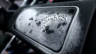 Cleaning dashboard & windows with Nerta Glas Foam