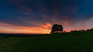 LOOPED SUNSET, Stress Reliever Music Video