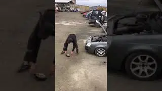 Взорвали подушку безопастности от приоры