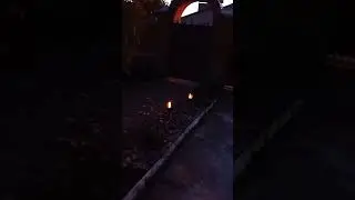 Фонарики горят,очень классно!!!