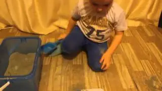 песок делаем сами, играем, лепим)