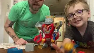 Treasure X Robots Gold Mega Treasure Bot Unboxing + Assembly - Talking Tree Gaming