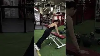 Bạn đã chống đẩy được ở level nào rồi?? #tranglefitness #fitness #lamdep #exercise #fitnessgiamcam