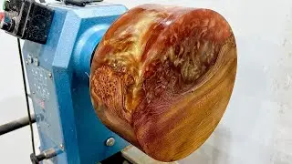 Woodturning - Aurora Lamp