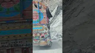 Landslide area on Skardu road 