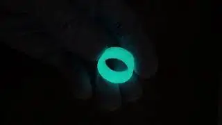 Кольцо из эпоксидной смолы с добавлением люминофора, светиться в темноте (WoodJob)