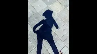 А художник берет краски