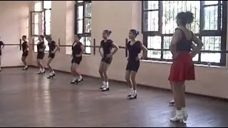 Traditionele Dansles Merida Mexico 2001