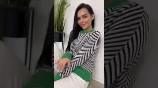 Стильни светрик з бавовняної пряжі с оригінальним візерунком
