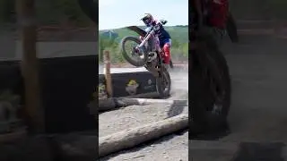 Dusty day in Wales 🏴󠁧󠁢󠁷󠁬󠁳󠁿🔥 #hardenduro #dirtbike #enduro #redbull
