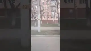 чуть телефон не упал из-за воды
