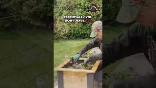 Bucket Planter Design - No Floor Needed! #freeplans #homeproherop