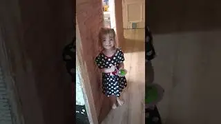 ЛЮБИМЫЙ ДЕДУШКА РАЗВЛЕКАЕТСЯ