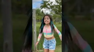 MENINA NÃO SABE JOGAR BOLA