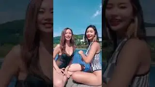 Pool party