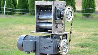 Making Mechanical Wood Chipper