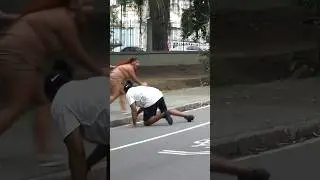 Falei que iria te pegar 😂 