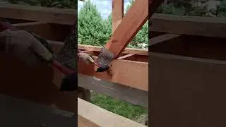 #134 Крепим подкосы при помощи зубчатой пластины🔨