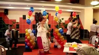 Танец в исполнении ансамбля 