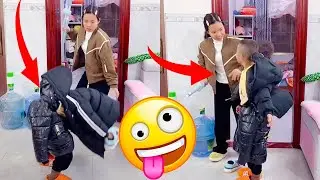 儿子和弟弟在外面玩，妈妈还以为两人打起来了！没想到竟是为了骗妈妈#funny #funnygame #萌娃 #baby 【可爱小甜甜】