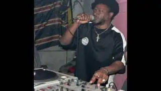 Carlton Livingston & Lone Ranger - Walk With Love (Taxi Riddim)