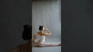 Sexy yoga stretching - Hot yoga -Yoga sexy - Sexy yoga poses - Sexyyoga -Naked yoga - Stretch yoga.