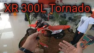 Pilotei a XR 300L Tornado pela primeira vez e me surpreendi com sua suspensão
