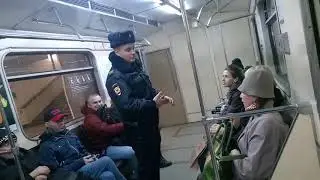 Недовольная бабка в метро вызвала полицию