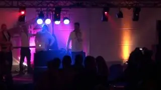 In The Ghetto - Elvis (Cover by Johnny Sanders)