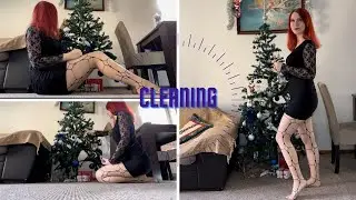 Removing Christmas Decorations in pantyhose ~ ICHIGO EMA