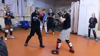 Накатка серий в парах. Локтевые защиты+двойка в кадык+удар в колено