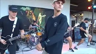 LANDMVRKS - Hollow + Wrong Generation // live à Novy Jicin (CZ)