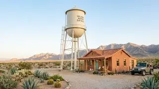 I built a house with a water tower in the desert! The result is amazing!