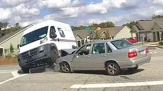 Idiots In Cars | November 2023
