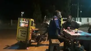 Malam Ngopi Santai Di Jalan Raya Pom Bensin Karangketuk Kraton Pasuruan