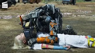 Chappie : Chappie vs. Vincent Moore CLIP HD