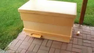 Улей-лежак на 24 рамки из пеноплекса.